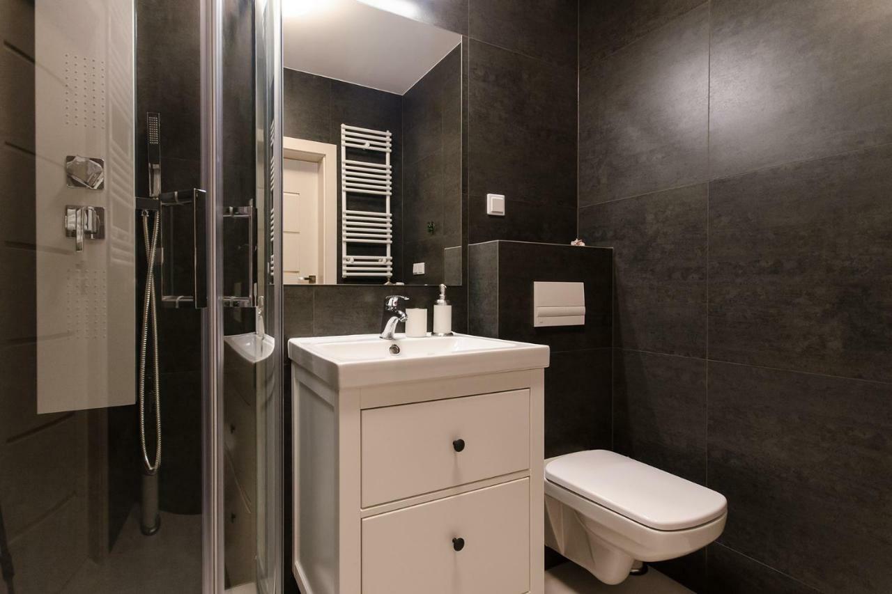 White Swan Apartment Krakov Exteriér fotografie